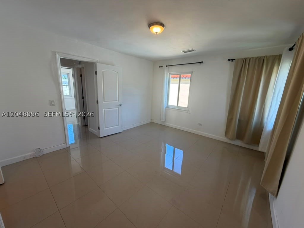 655 85th St, Miami Beach FL 33141