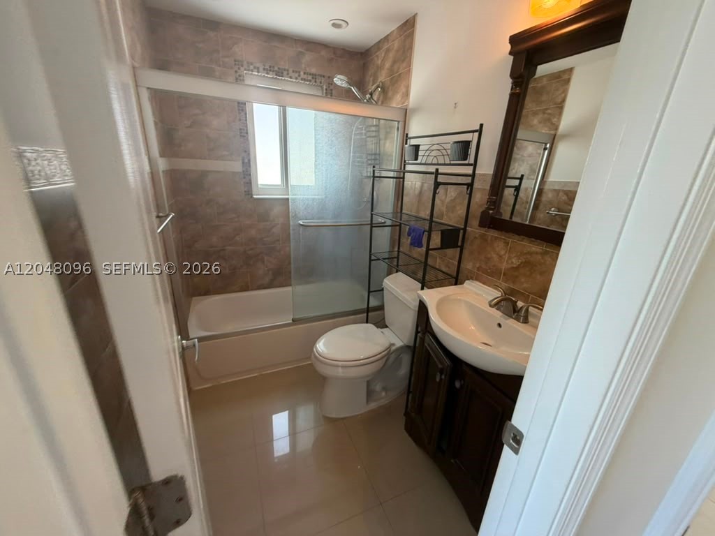 655 85th St, Miami Beach FL 33141