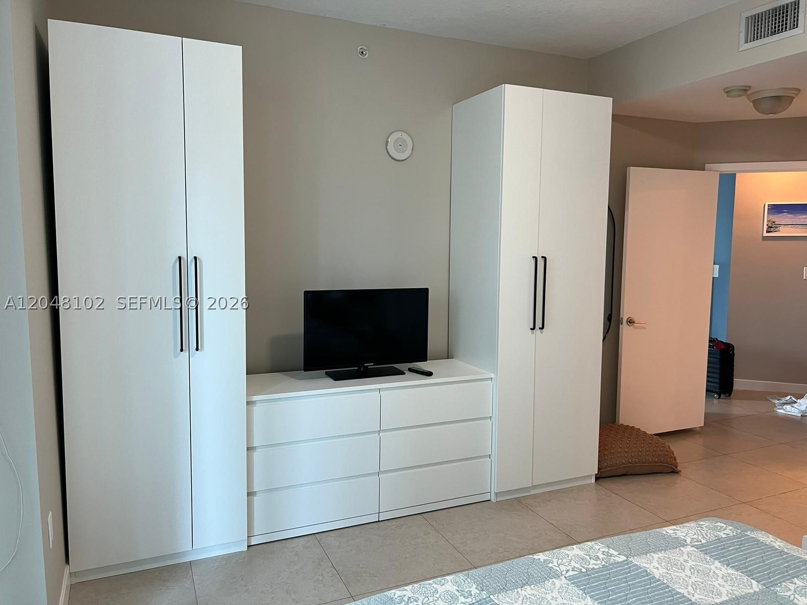 1111 SW 1st Ave #1419-N, Miami FL 33130