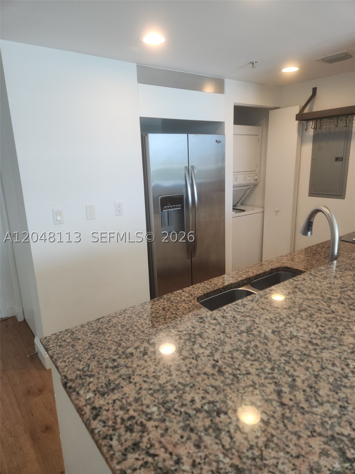 325 S Biscayne Blvd #1420, Miami FL 33131