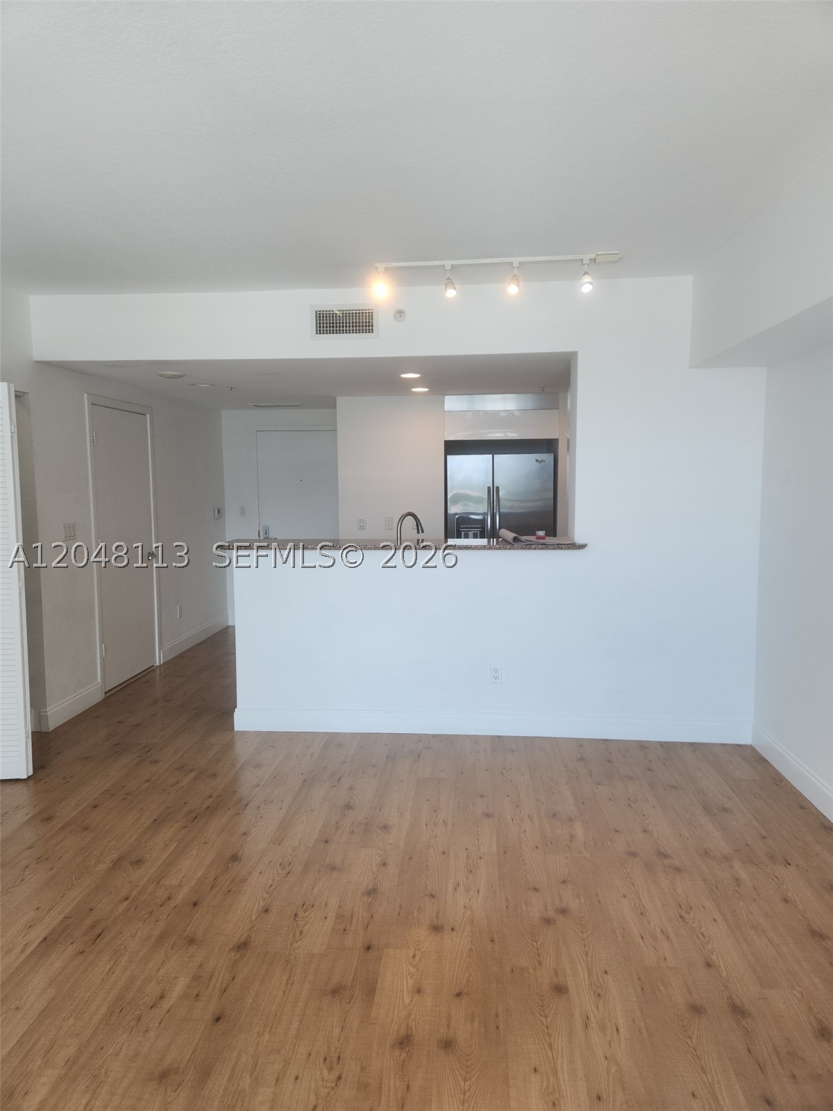 325 S Biscayne Blvd #1420, Miami FL 33131