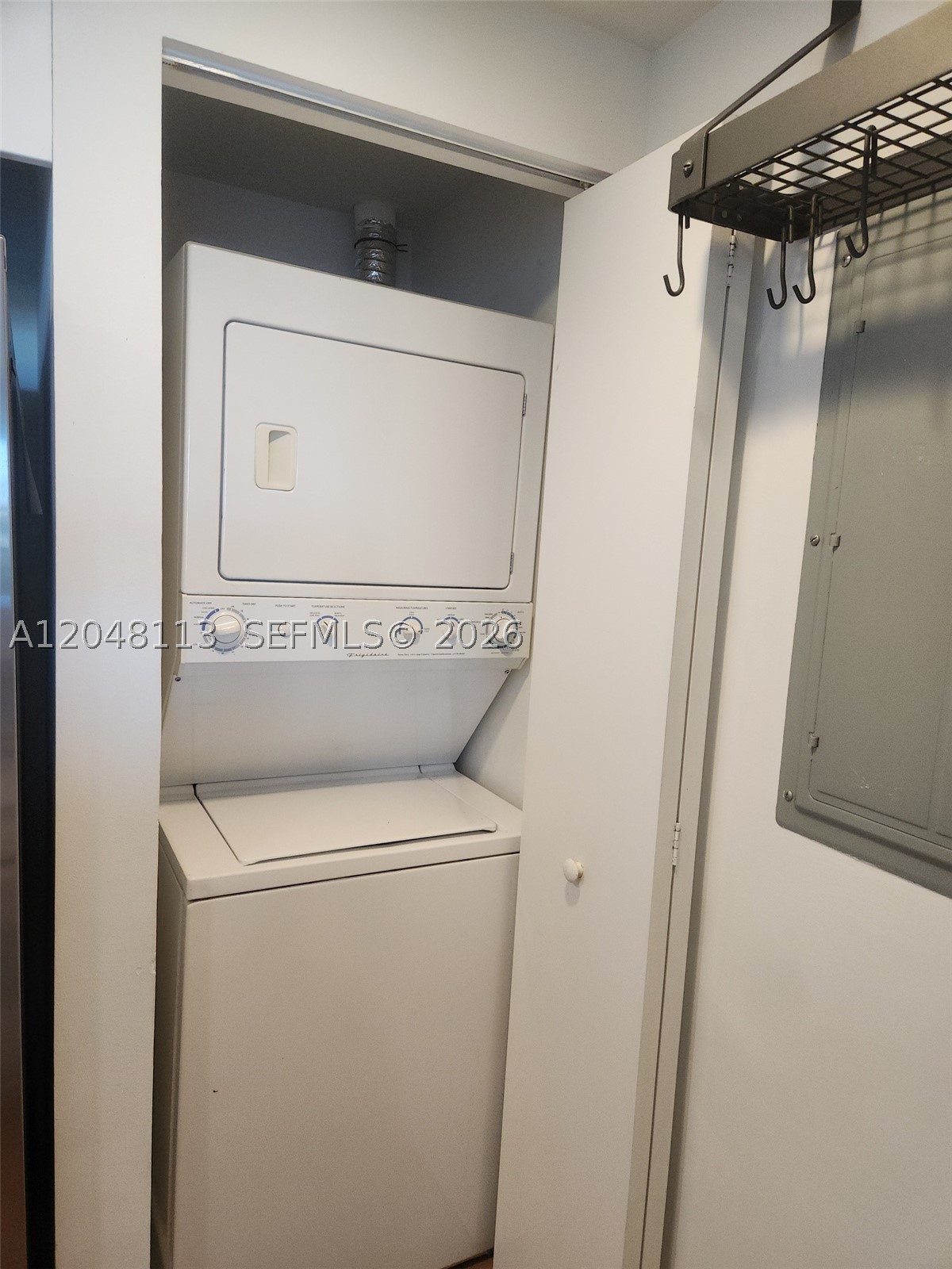 325 S Biscayne Blvd #1420, Miami FL 33131