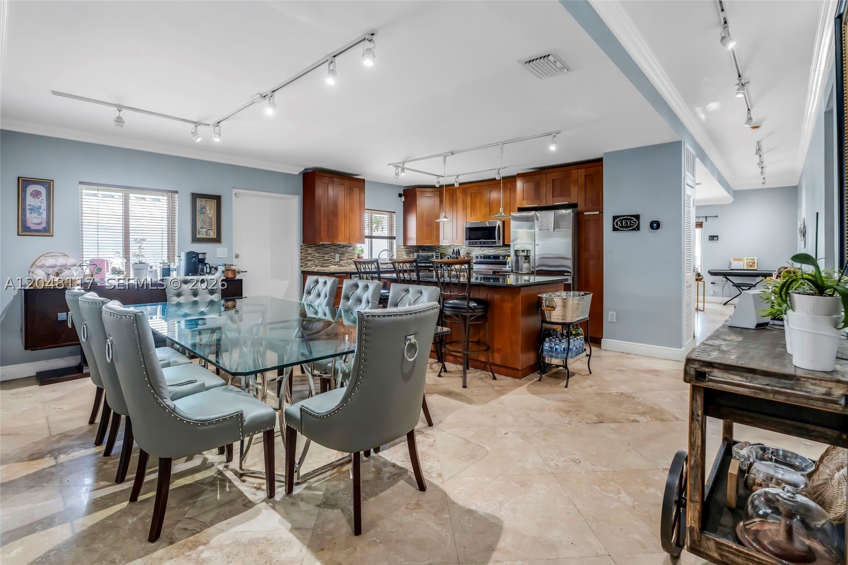 114 SW SW 57th Ct, Miami FL 33144