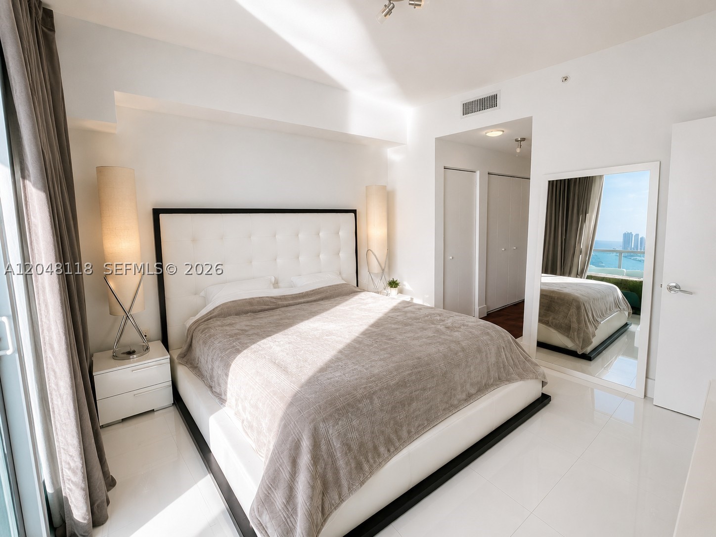 900 Biscayne Blvd #5505, Miami FL 33132