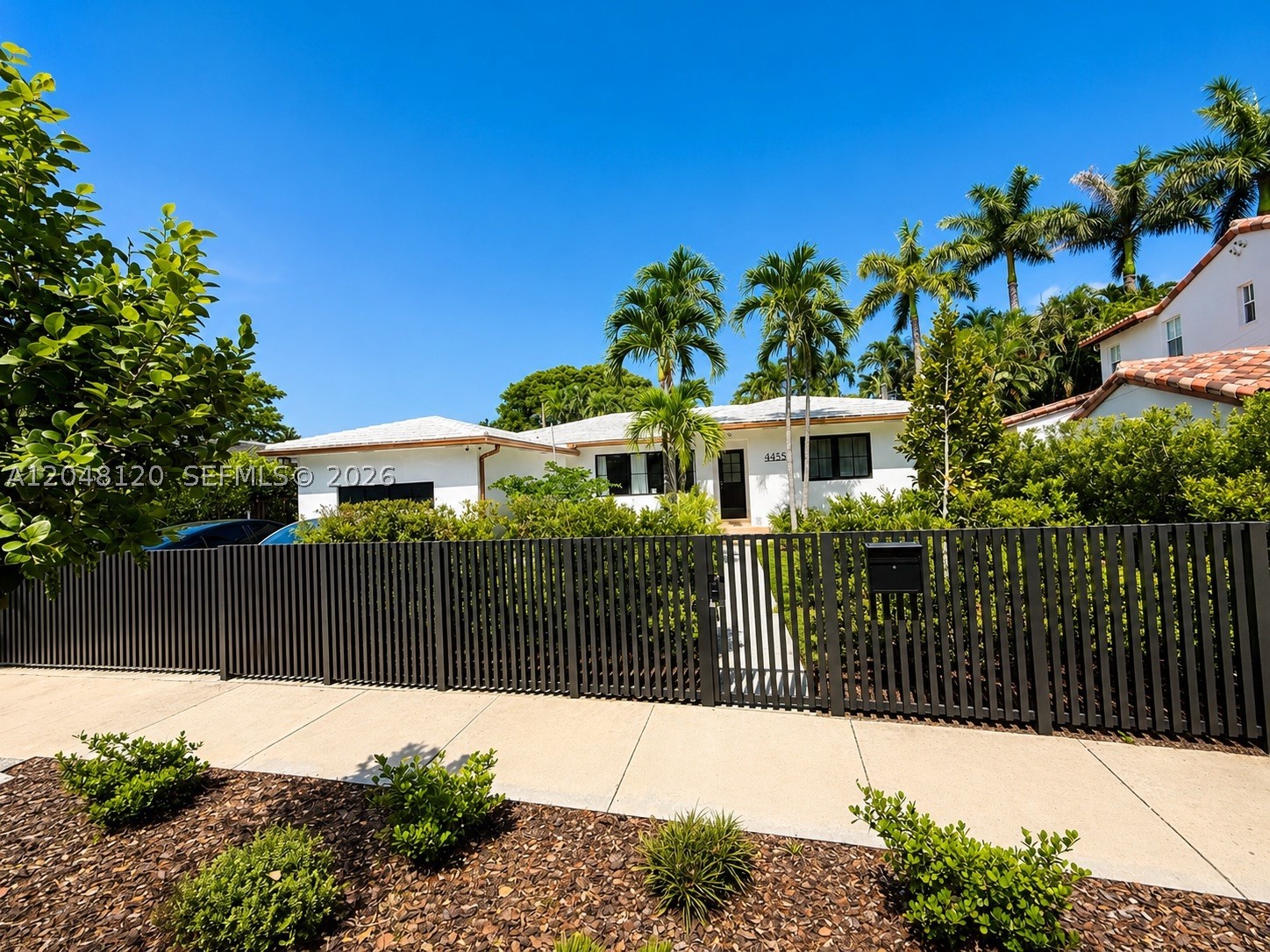 4455 N Bay Rd, Miami Beach FL 33140