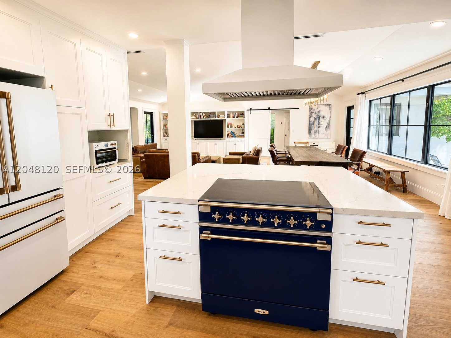4455 N Bay Rd, Miami Beach FL 33140