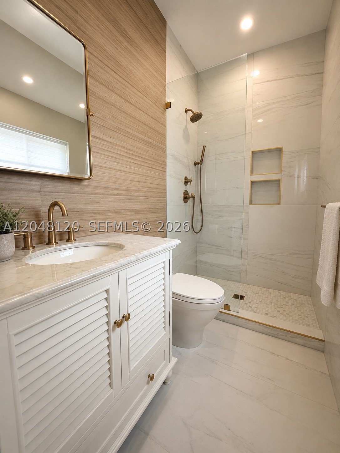 4455 N Bay Rd, Miami Beach FL 33140