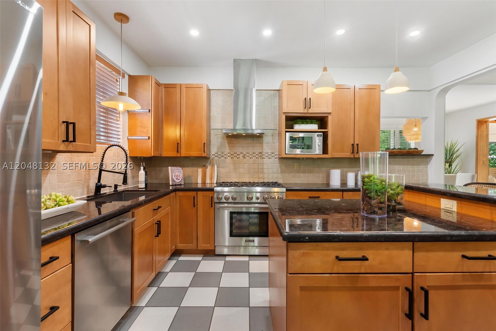 12045 Griffing Blvd, Biscayne Park FL 33161