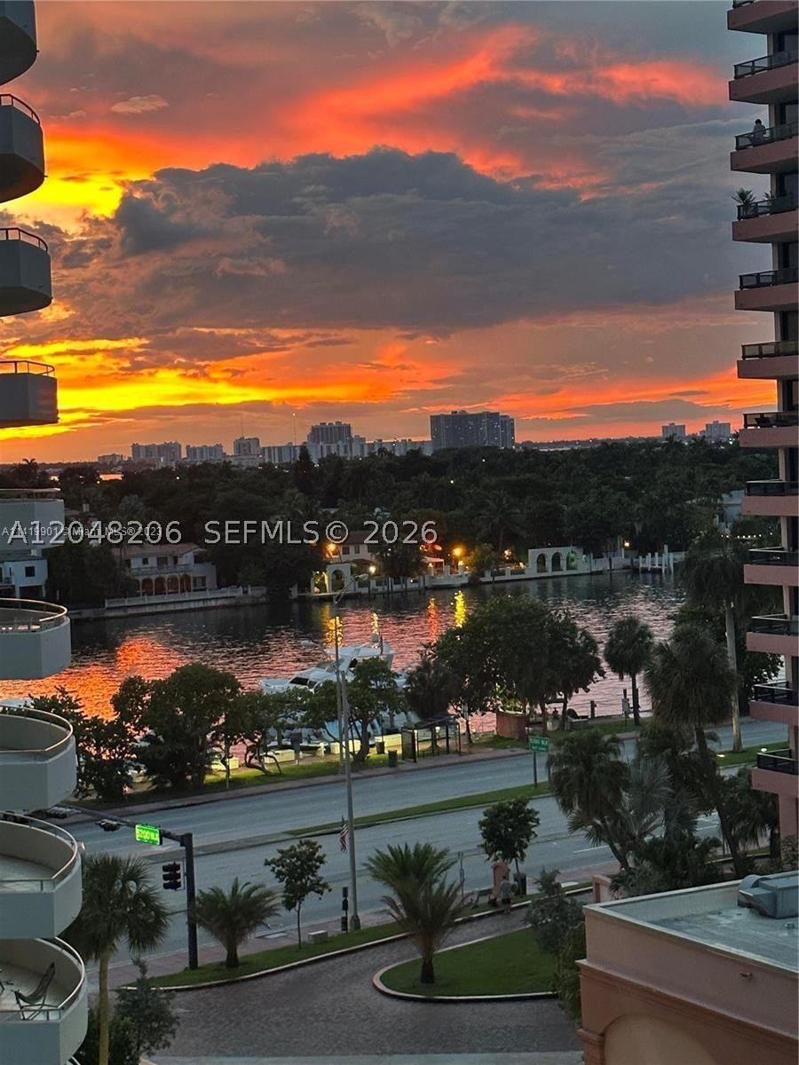 5161 Collins Ave #811, Miami Beach FL 33140