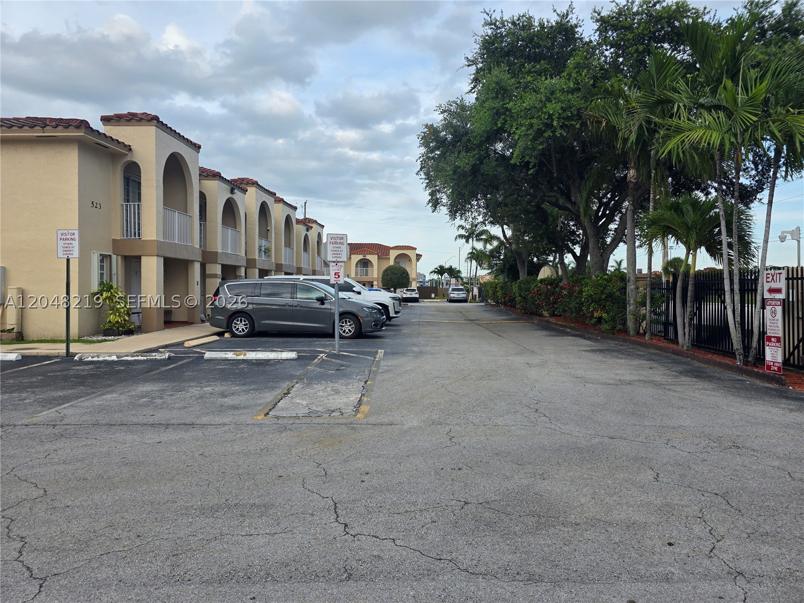 523 W 68th St #5, Hialeah FL 33014