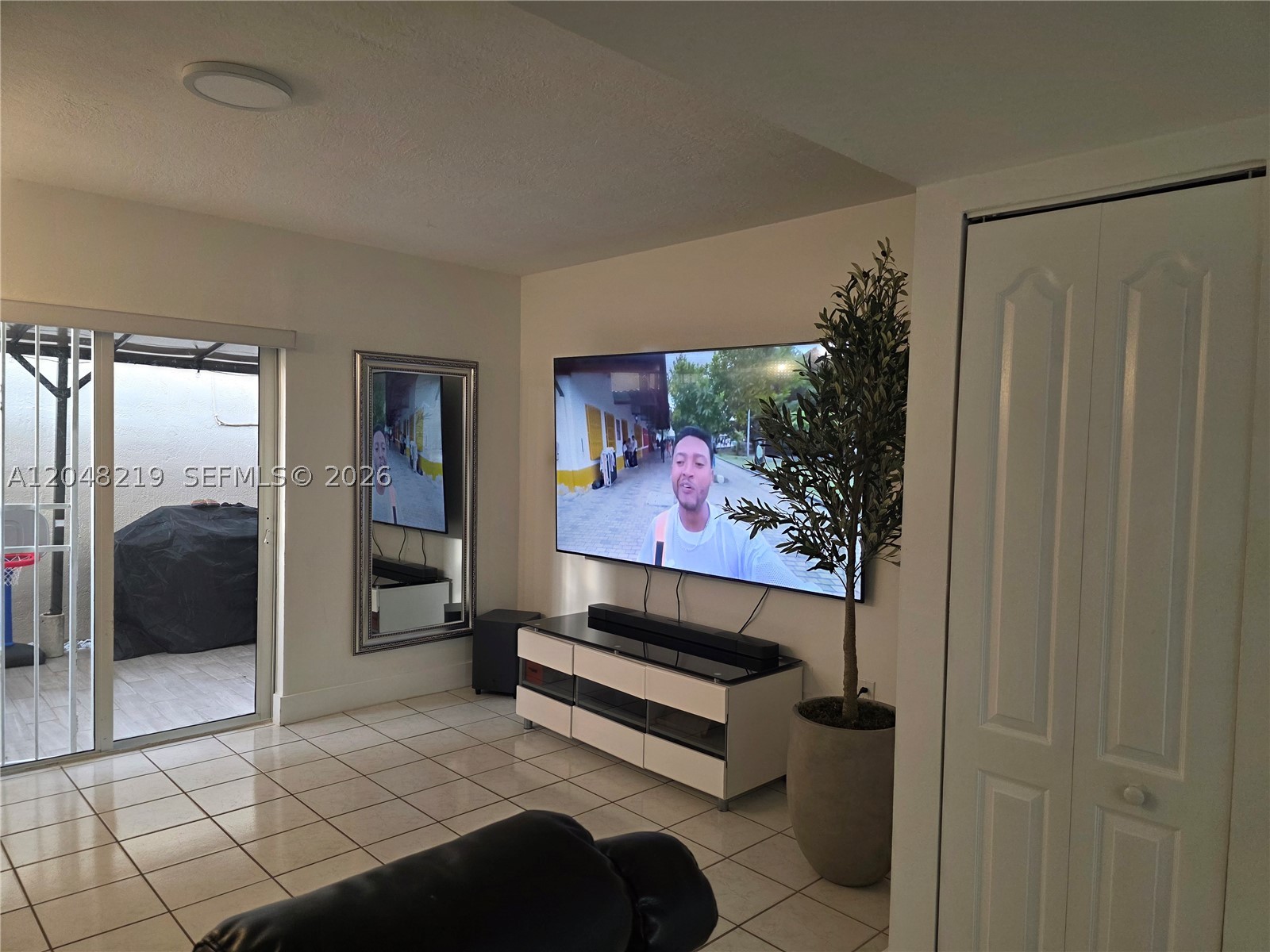 523 W 68th St #5, Hialeah FL 33014
