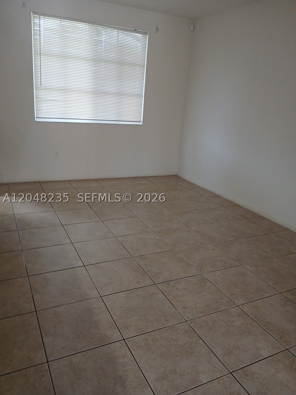 6041 SW 19 Pl, North Lauderdale FL 33068