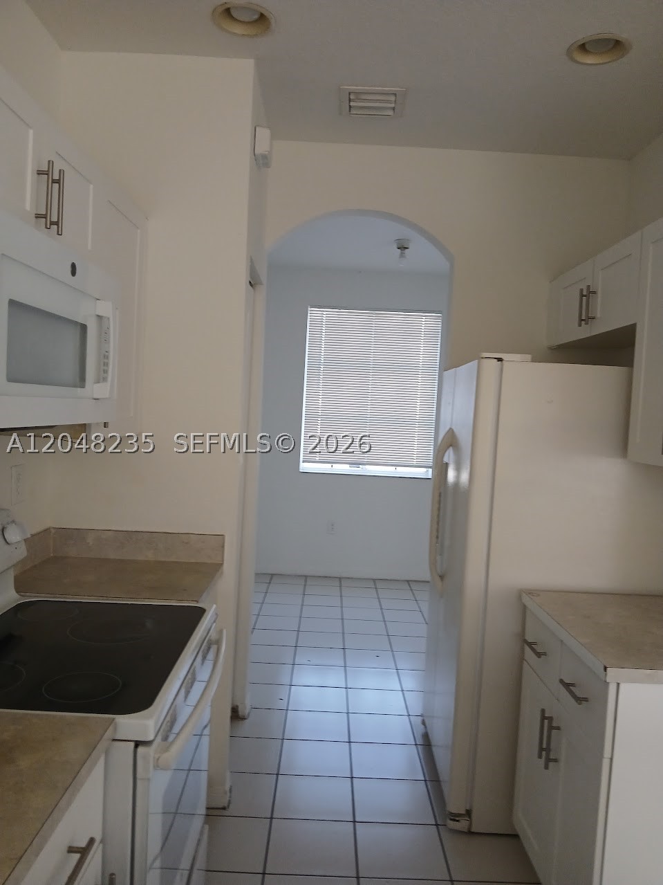 6041 SW 19 Pl, North Lauderdale FL 33068