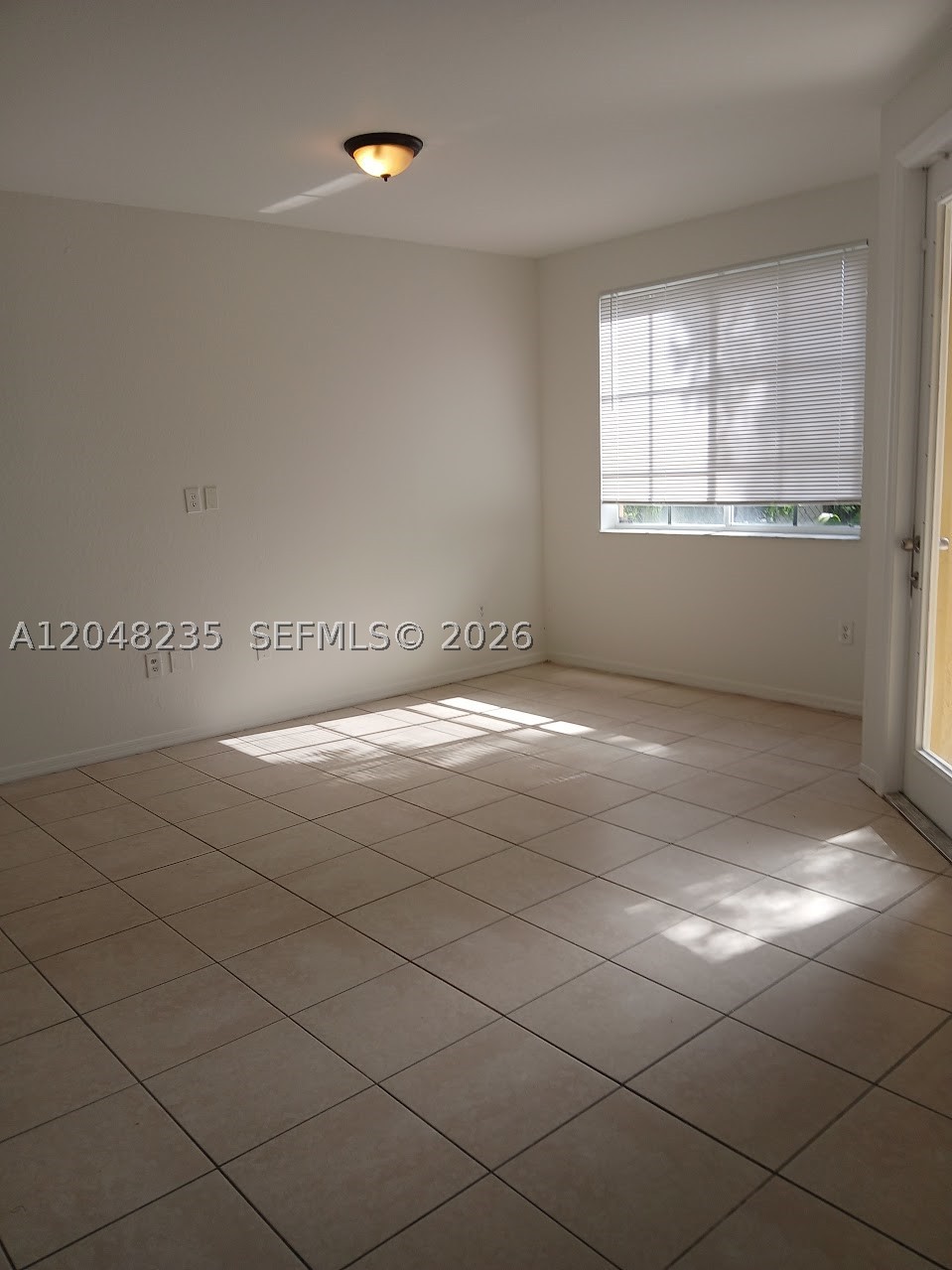6041 SW 19 Pl, North Lauderdale FL 33068