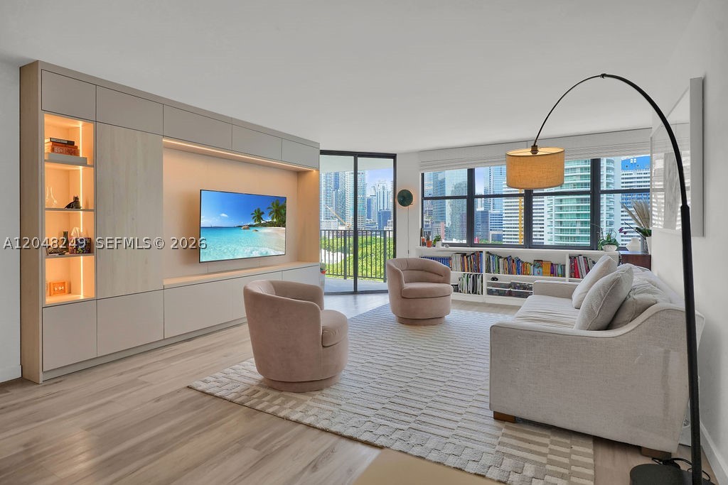 1901 Brickell Ave #B1512, Miami FL 33129