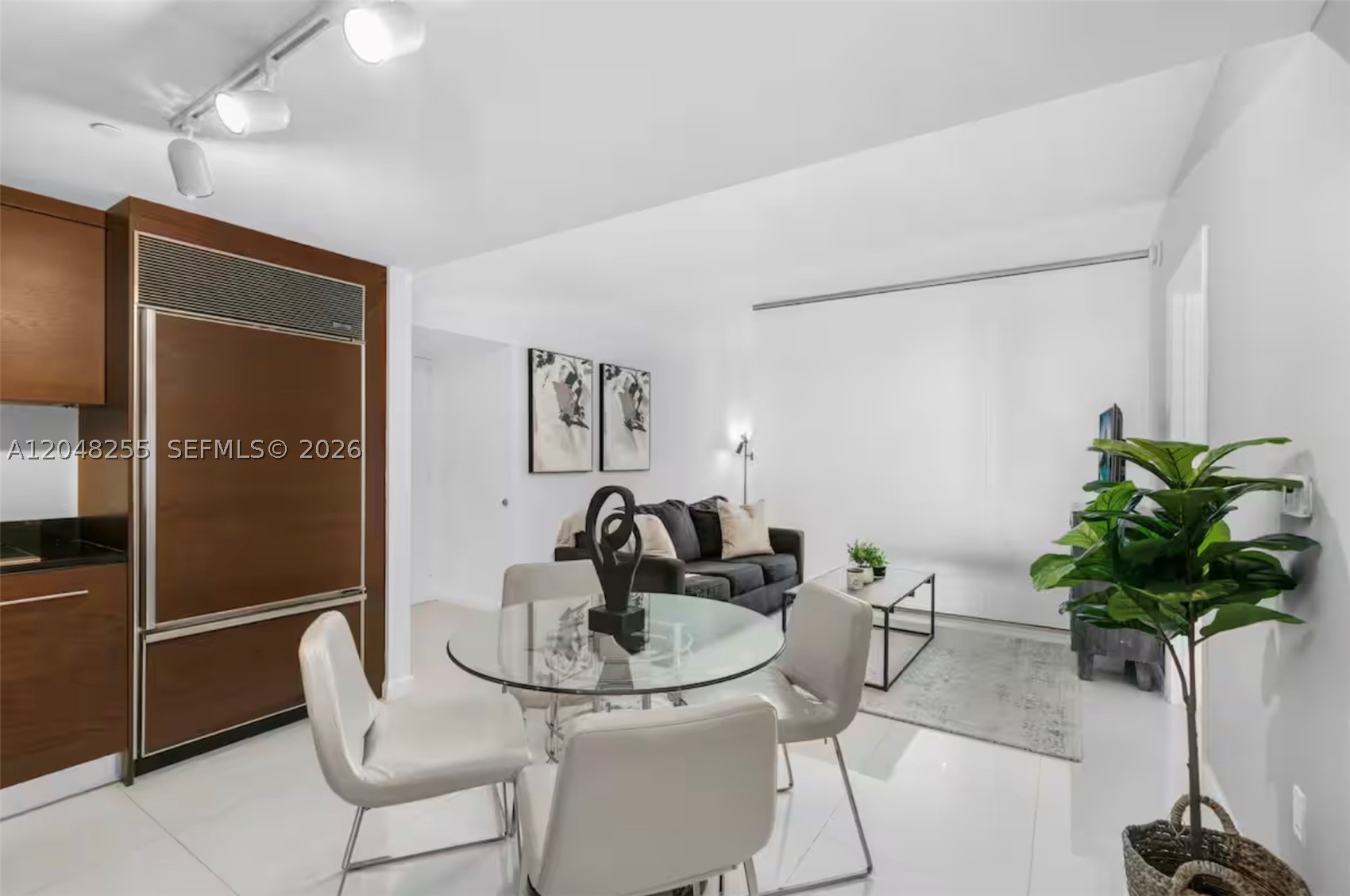 485 Brickell Ave #1901, Miami FL 33131