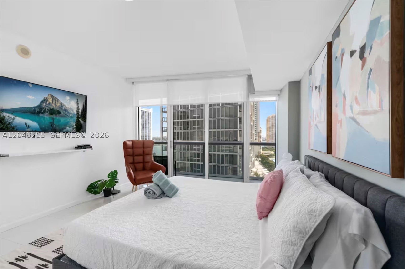 485 Brickell Ave #1901, Miami FL 33131