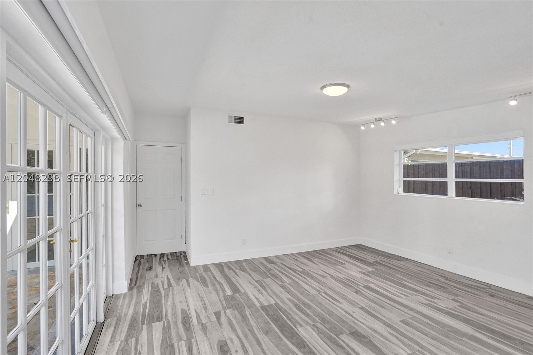 19260 NE 22nd Ave, North Miami Beach FL 33180