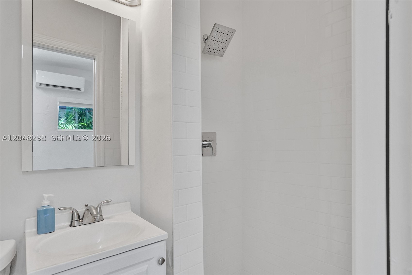 19260 NE 22nd Ave, North Miami Beach FL 33180
