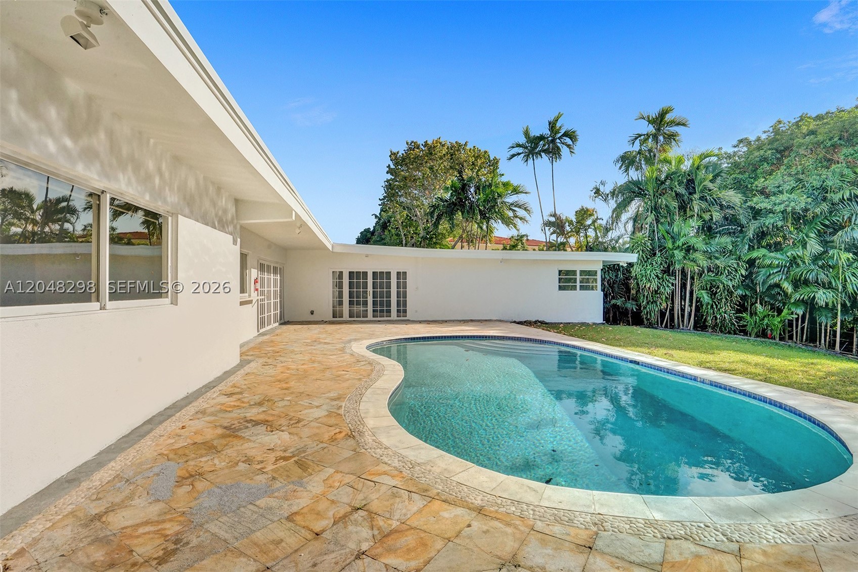 19260 NE 22nd Ave, North Miami Beach FL 33180