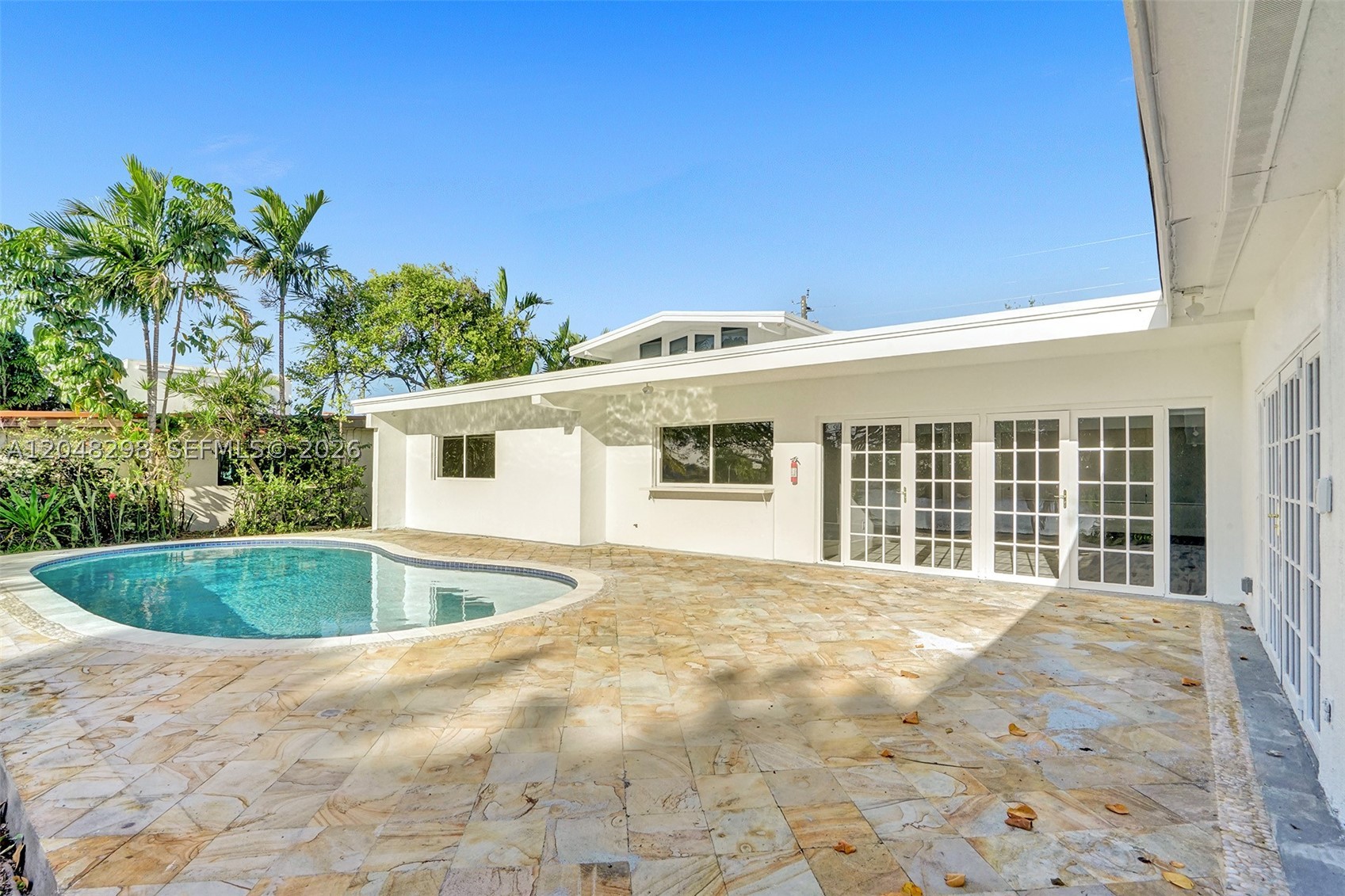 19260 NE 22nd Ave, North Miami Beach FL 33180