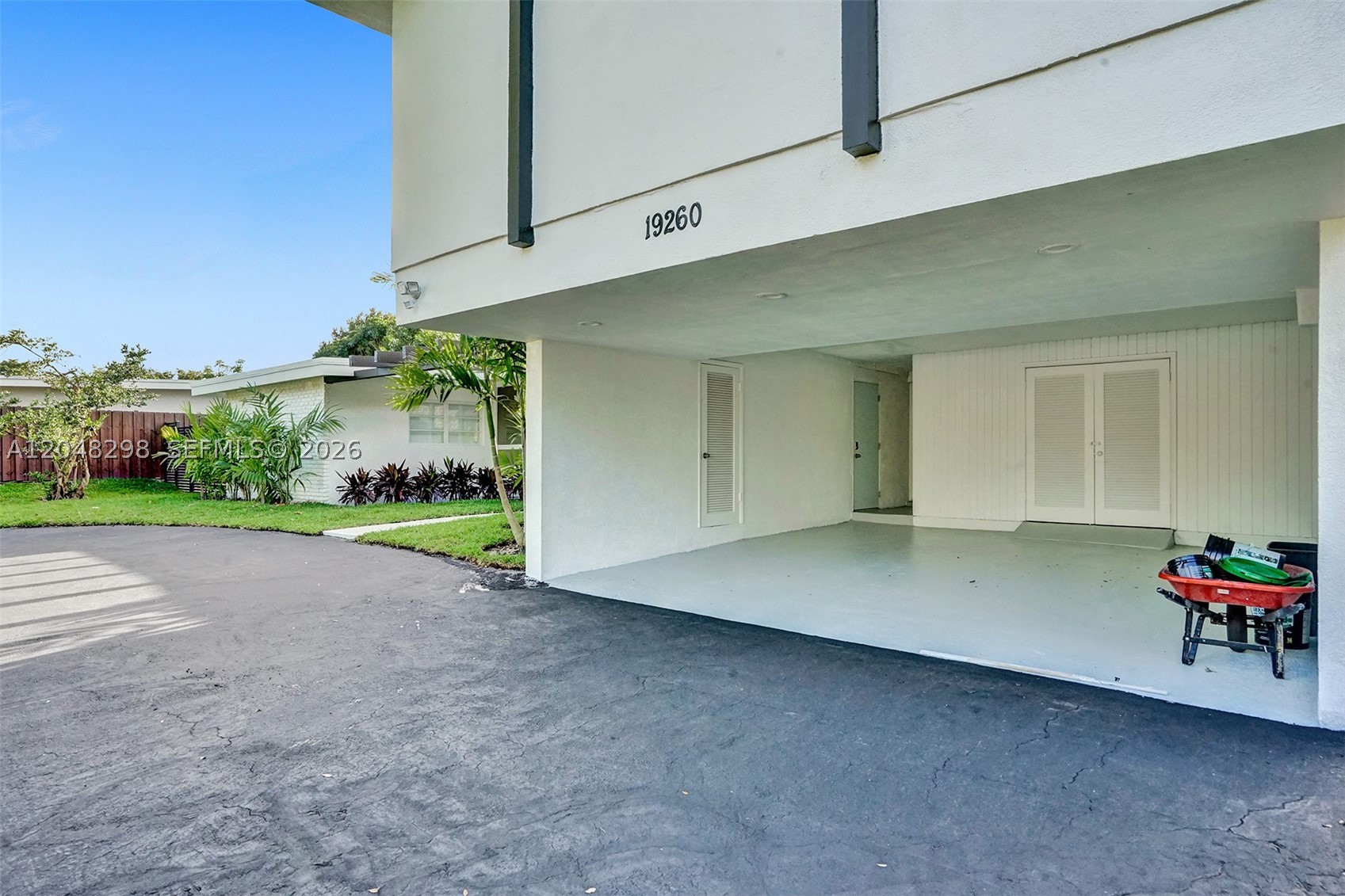 19260 NE 22nd Ave, North Miami Beach FL 33180