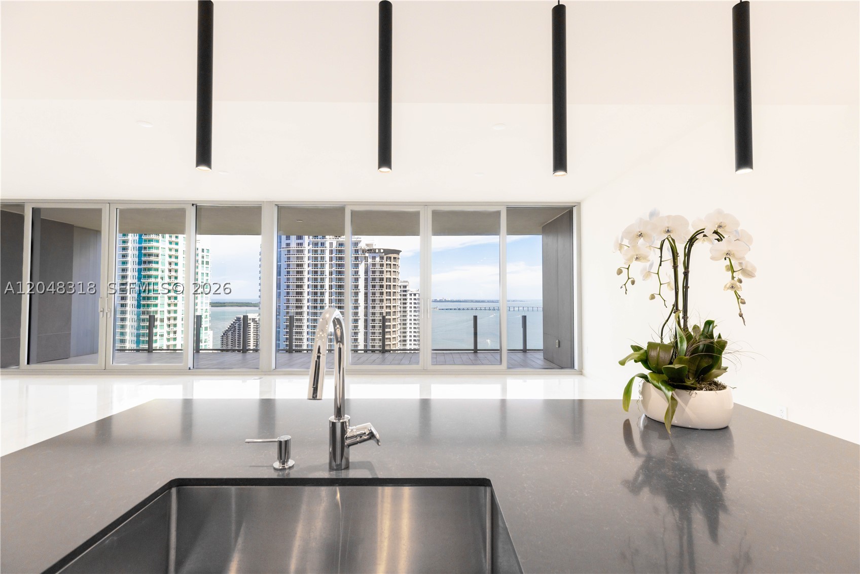 300 Biscayne Boulevard Way #2702E, Miami FL 33131