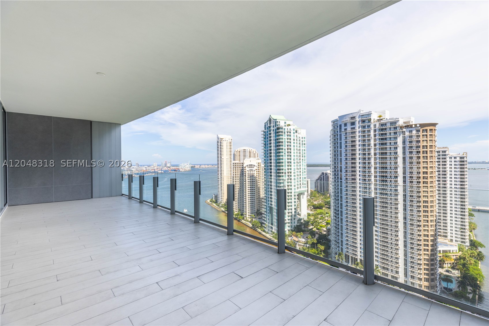 300 Biscayne Boulevard Way #2702E, Miami FL 33131
