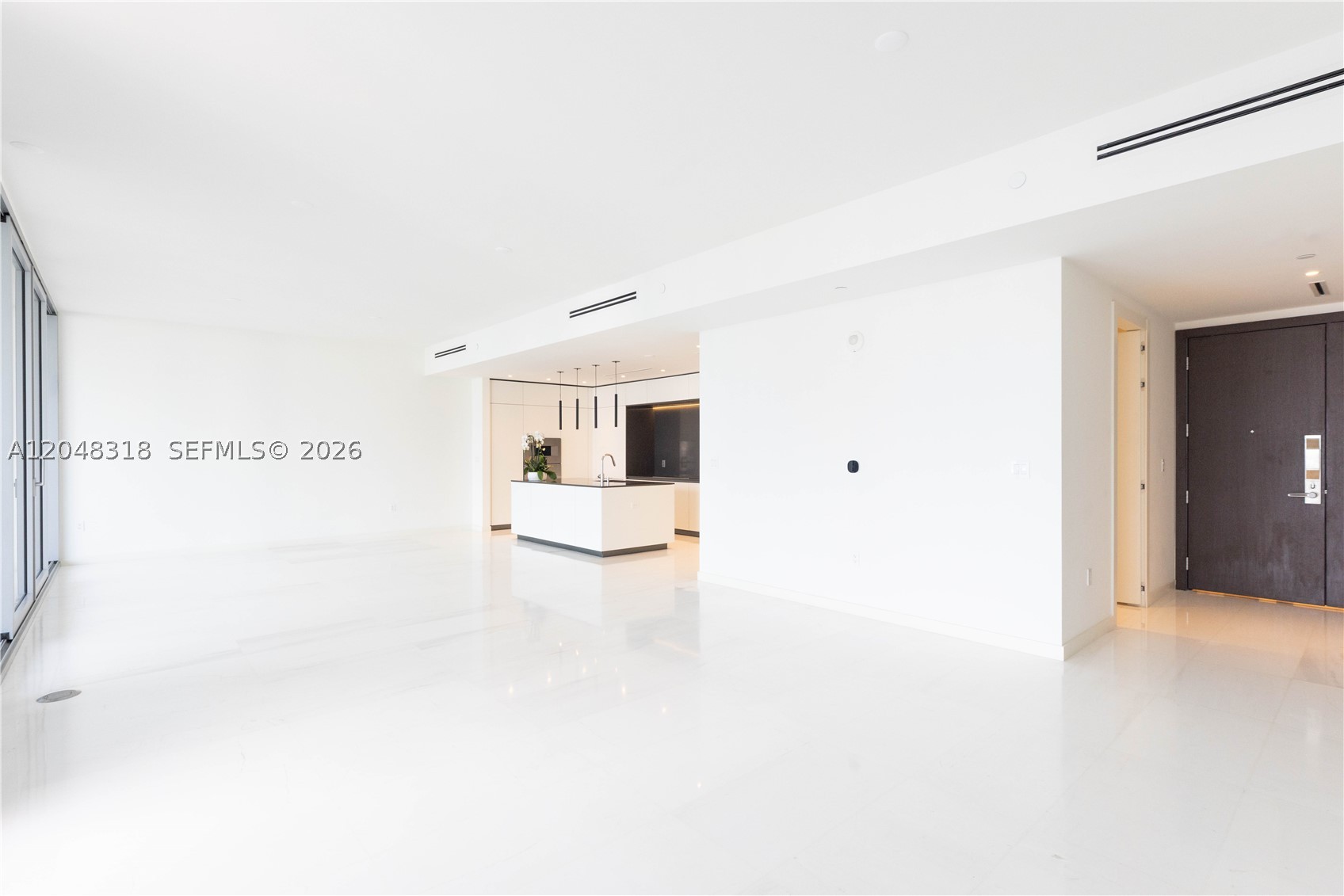 300 Biscayne Boulevard Way #2702E, Miami FL 33131