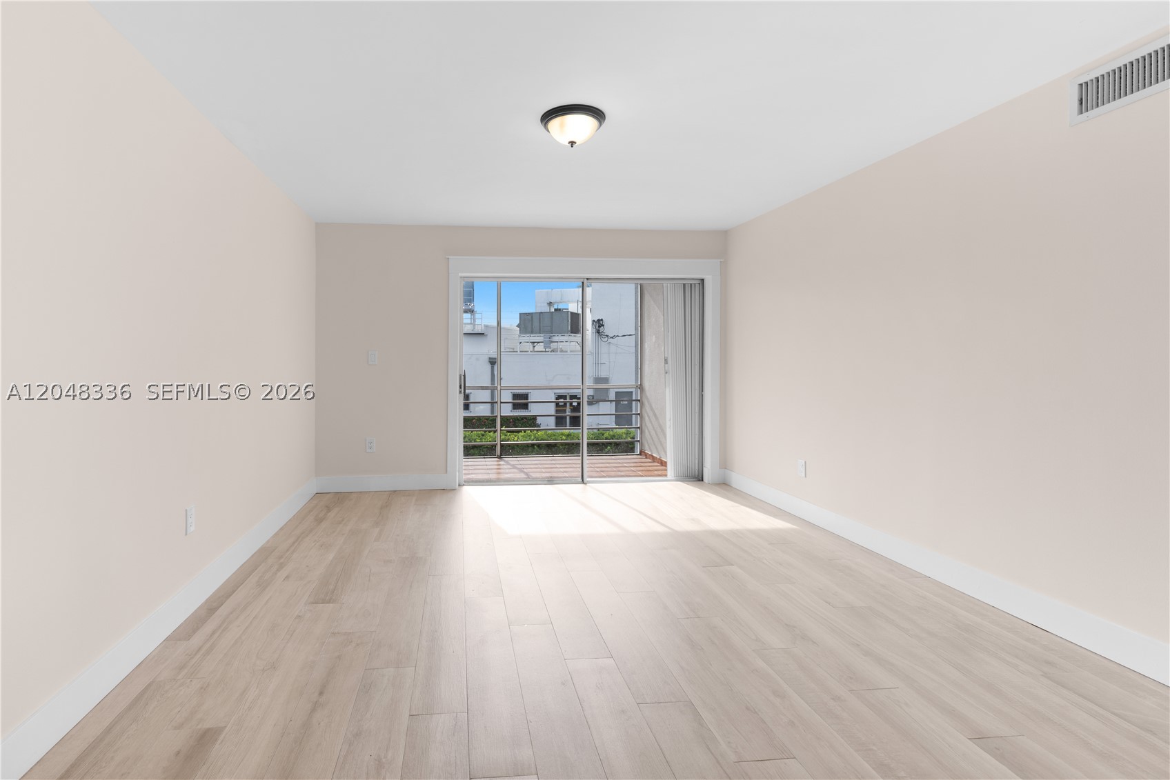8752 SW 12th St #201, Miami FL 33174