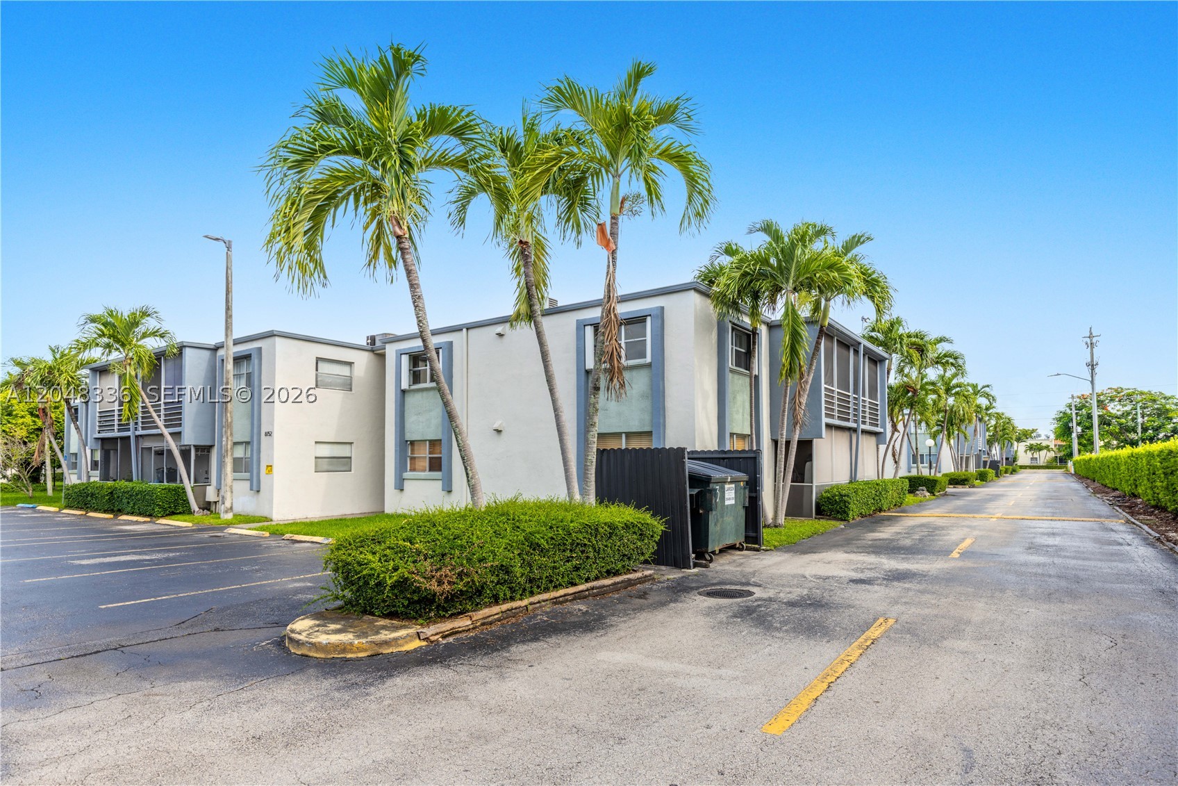 8752 SW 12th St #201, Miami FL 33174