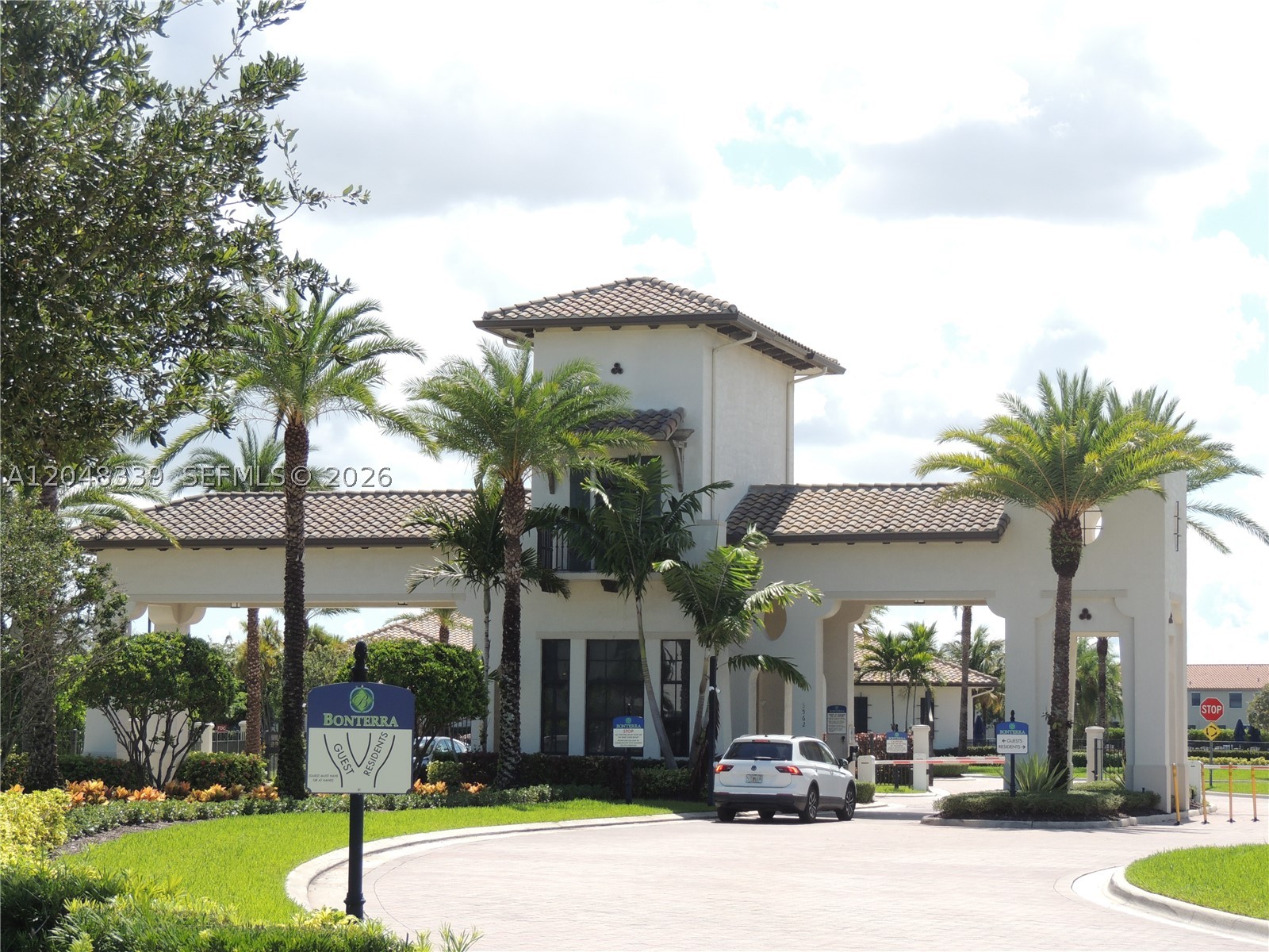9336 W 34th Ct, Hialeah FL 33018