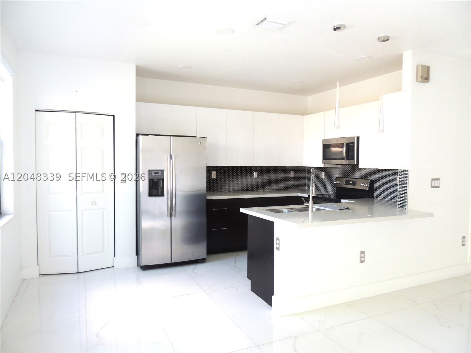 9336 W 34th Ct, Hialeah FL 33018