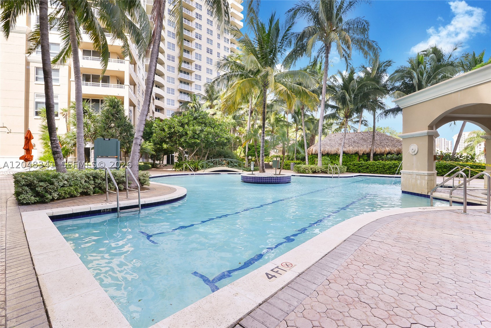 19501 W Country Club Dr #2014, Aventura FL 33180