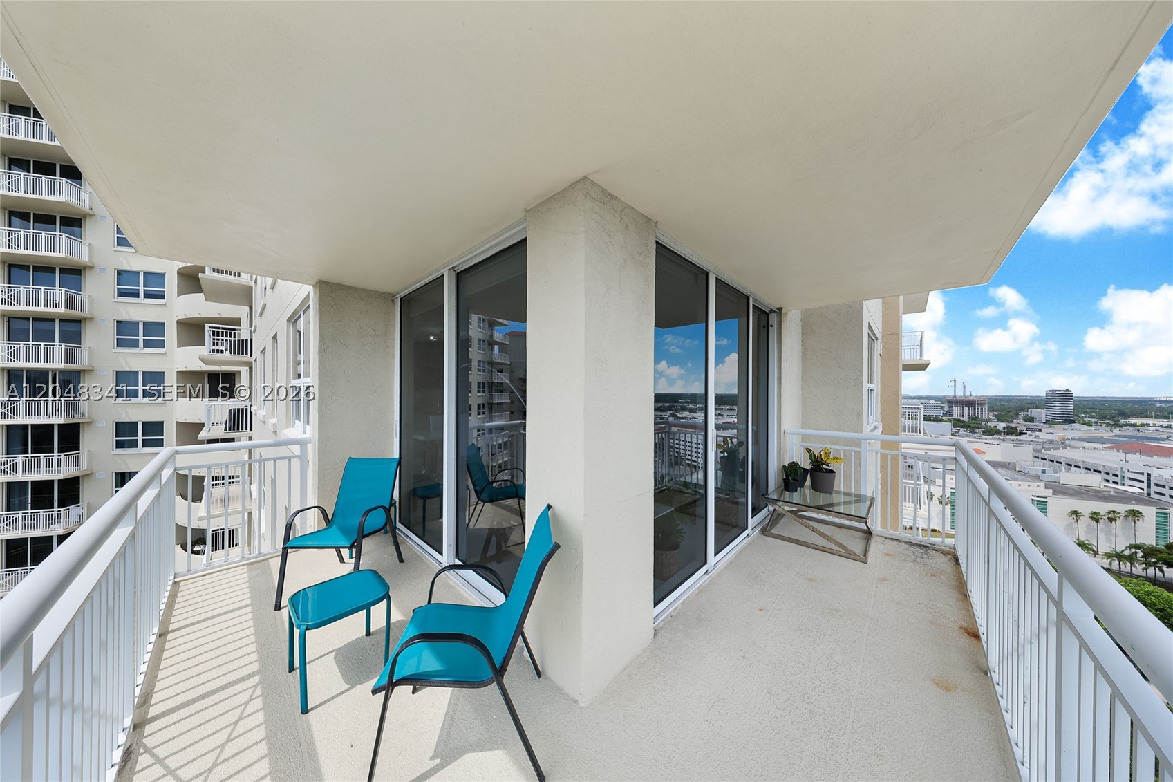 19501 W Country Club Dr #2014, Aventura FL 33180