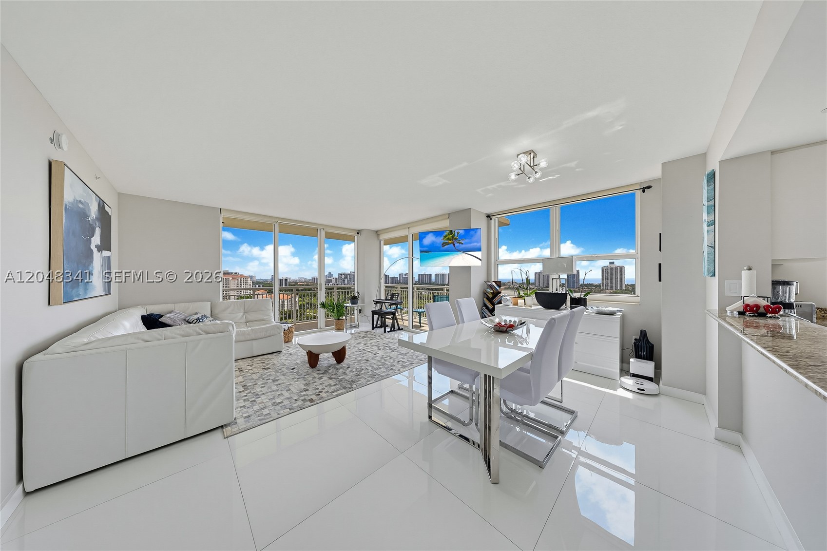 19501 W Country Club Dr #2014, Aventura FL 33180