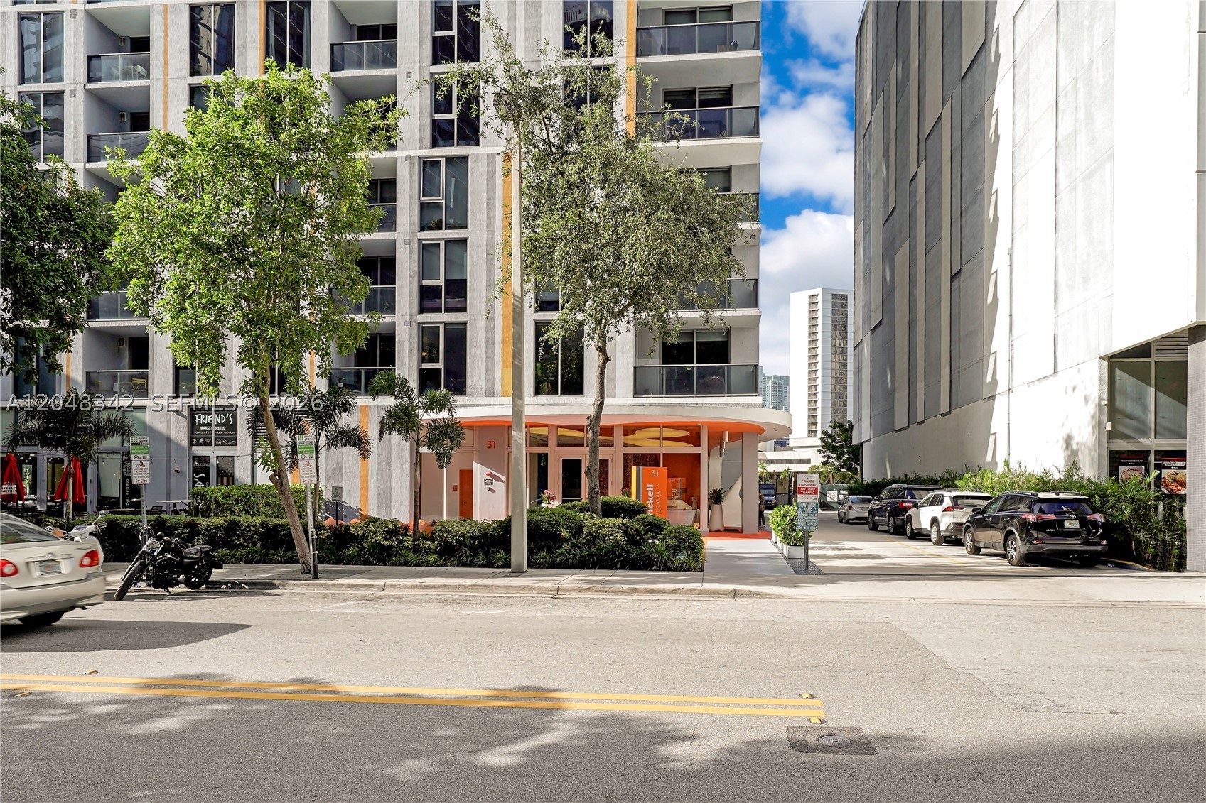 31 SE 6th St #2706, Miami FL 33131