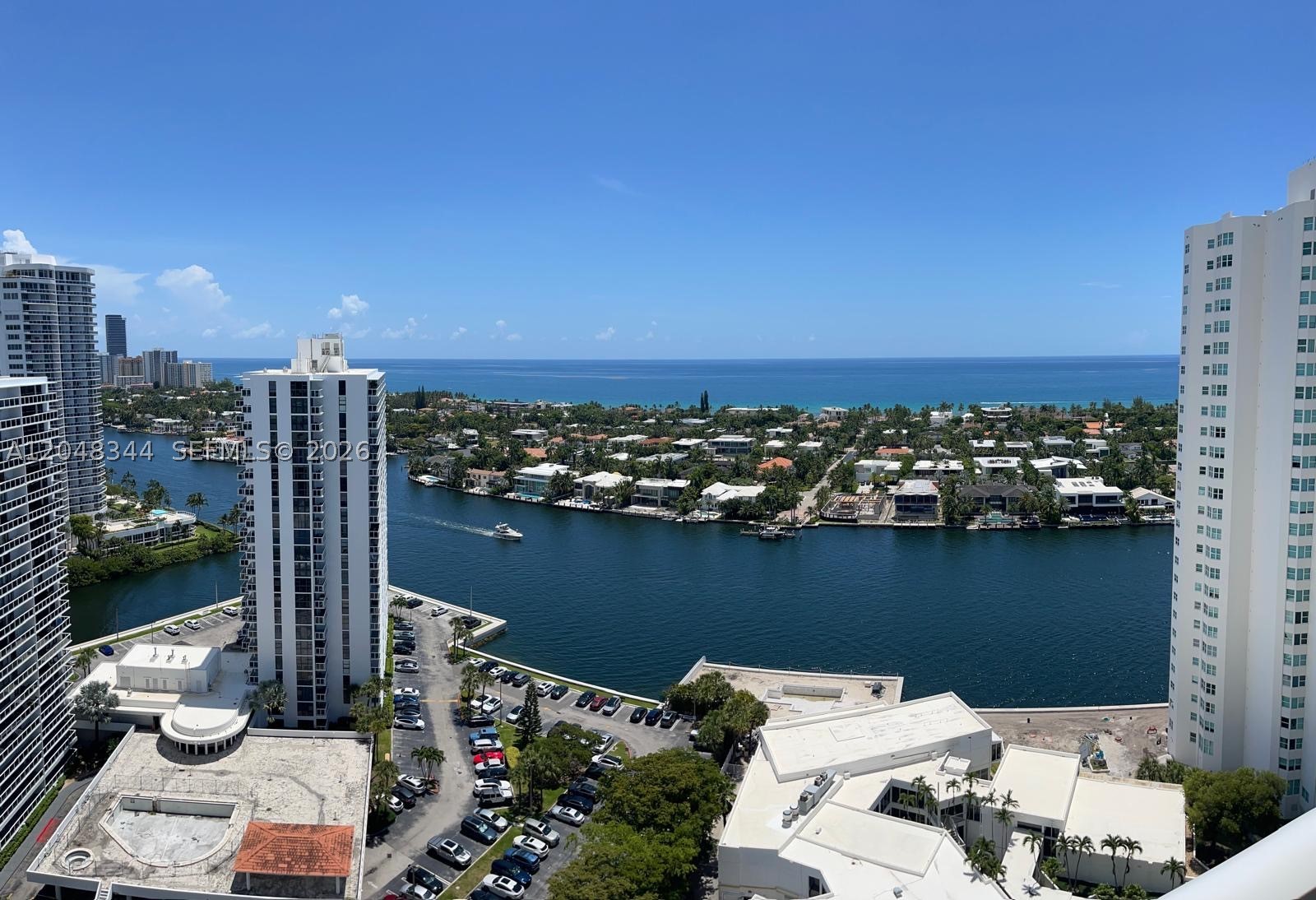 20281 E Country Club Dr #2104, Aventura FL 33180
