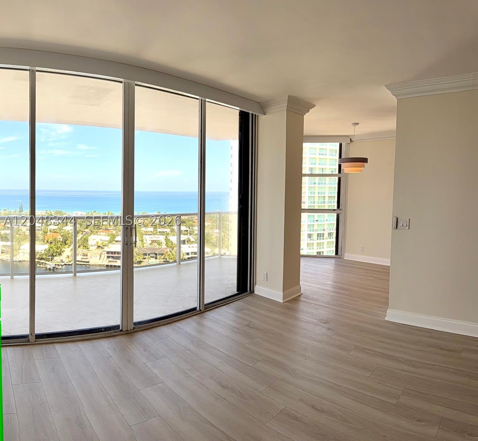 20281 E Country Club Dr #2104, Aventura FL 33180