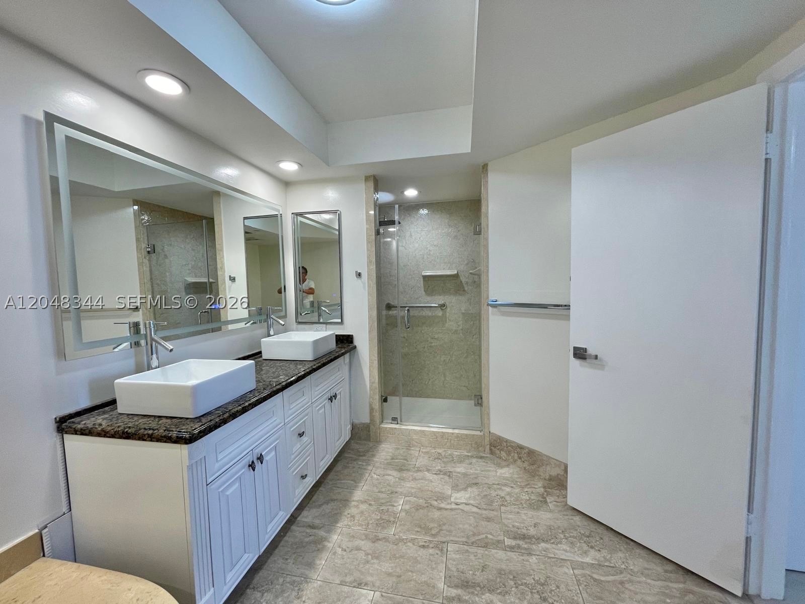 20281 E Country Club Dr #2104, Aventura FL 33180