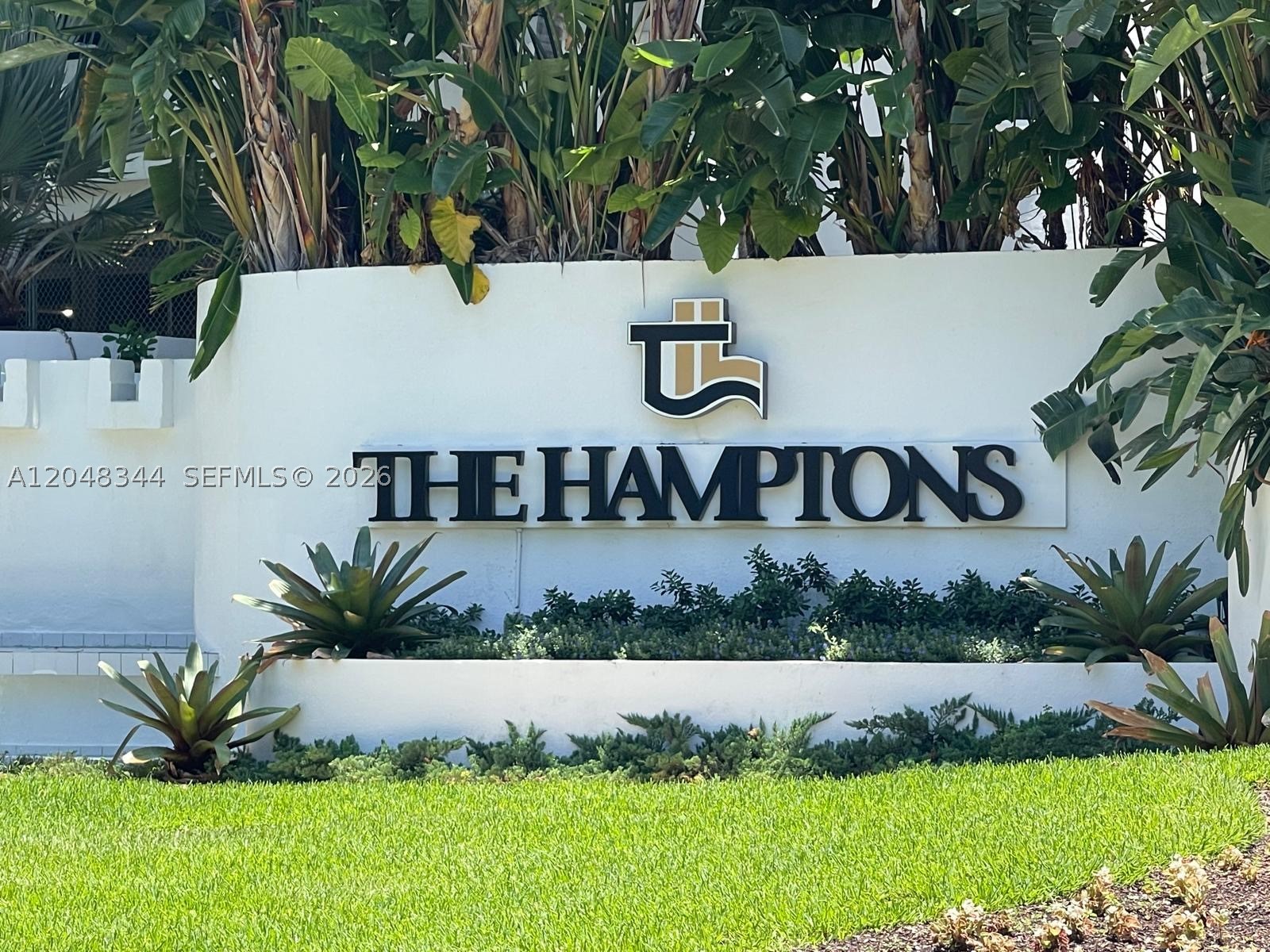 20281 E Country Club Dr #2104, Aventura FL 33180