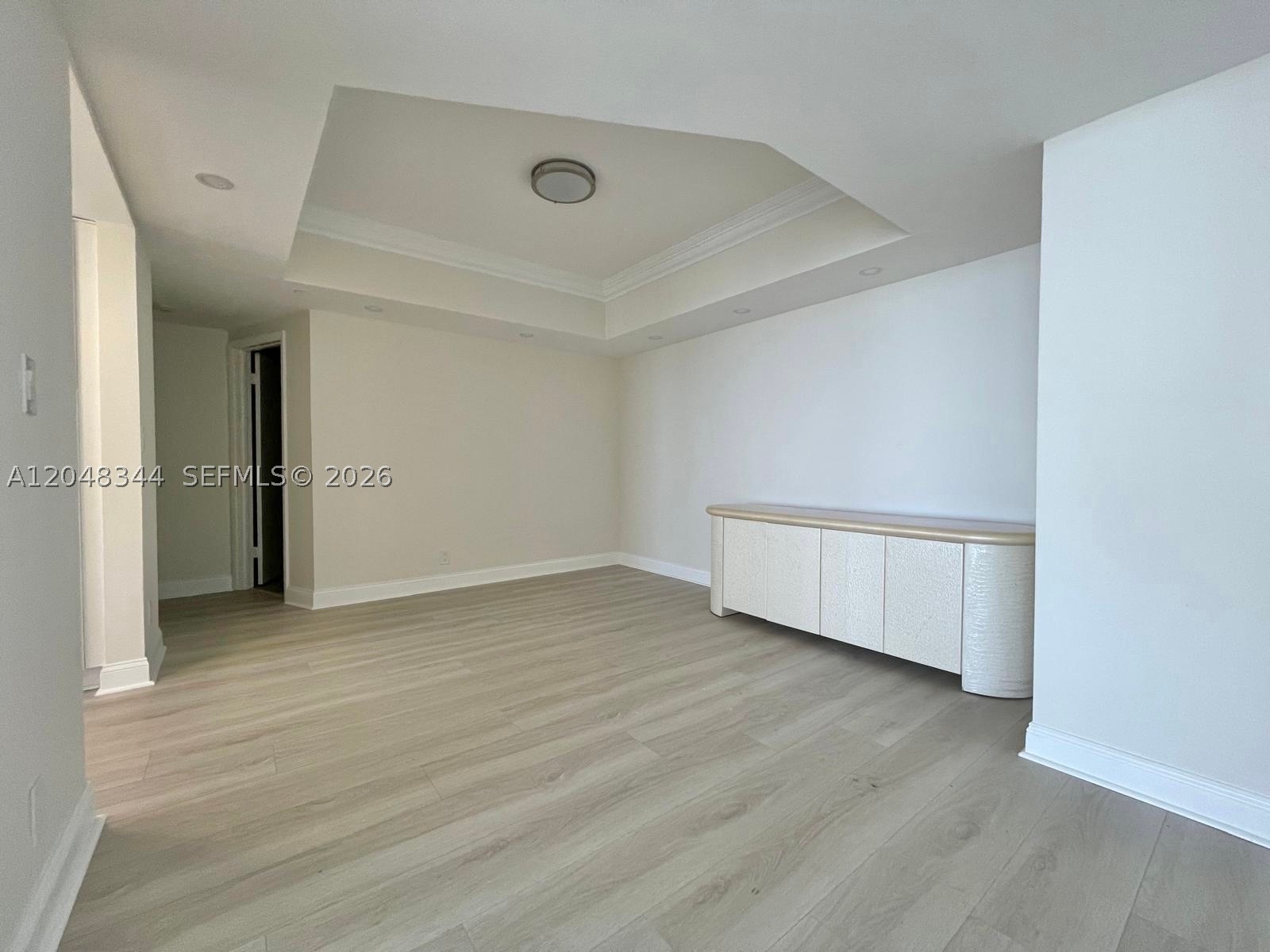 20281 E Country Club Dr #2104, Aventura FL 33180