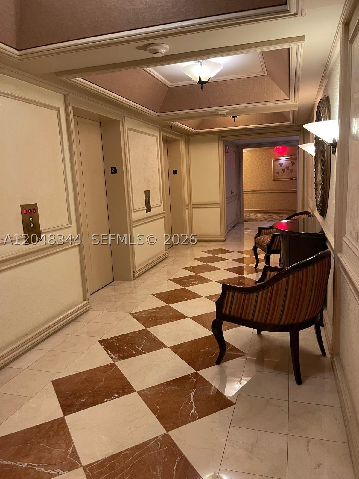 20281 E Country Club Dr #2104, Aventura FL 33180