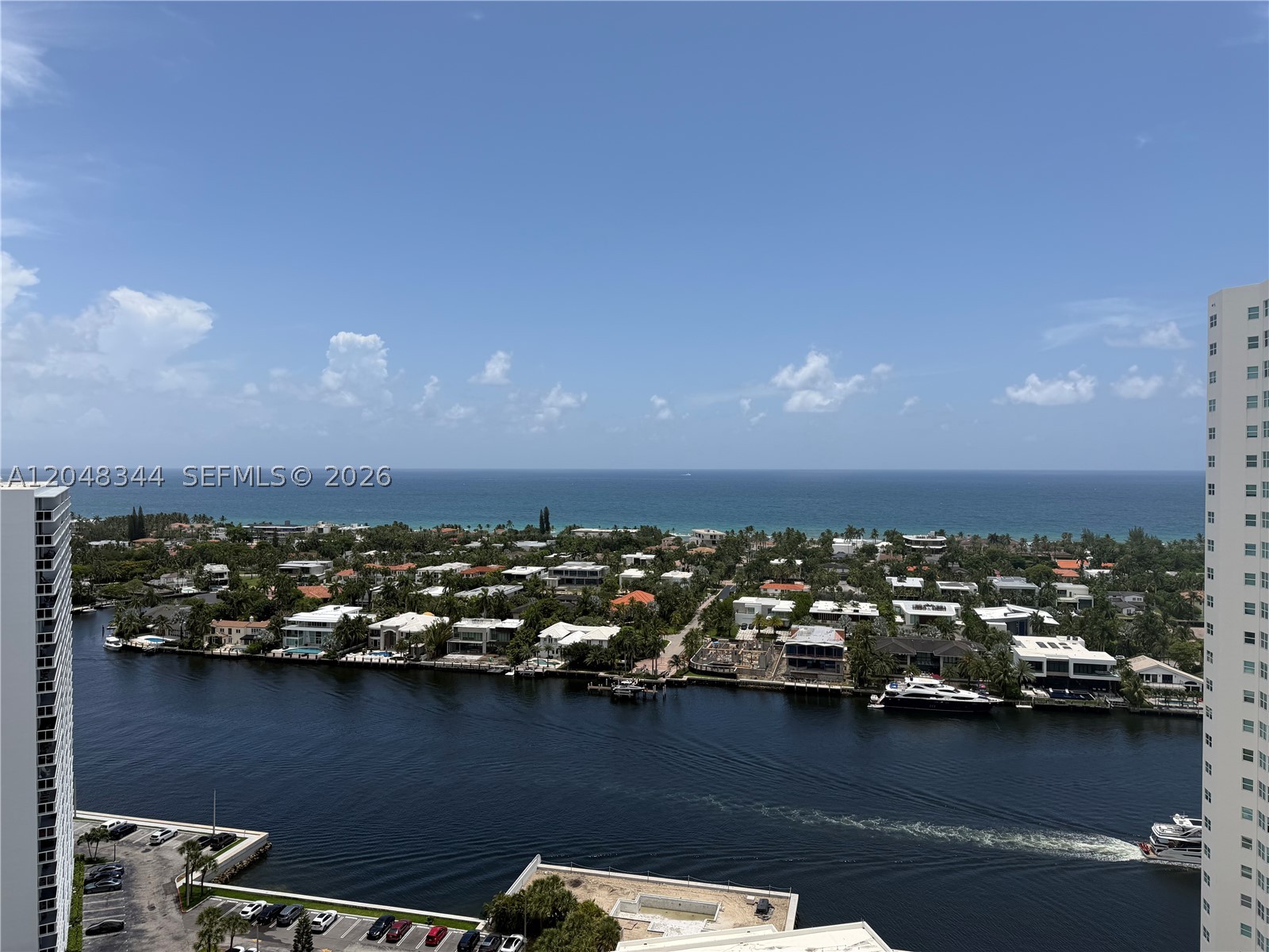 20281 E Country Club Dr #2104, Aventura FL 33180