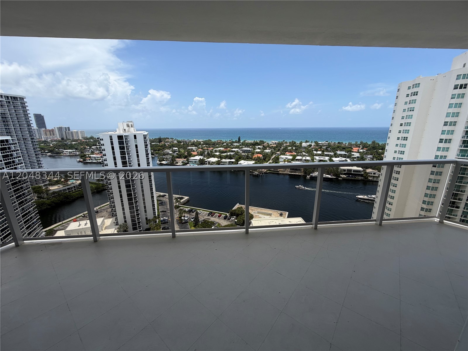 20281 E Country Club Dr #2104, Aventura FL 33180