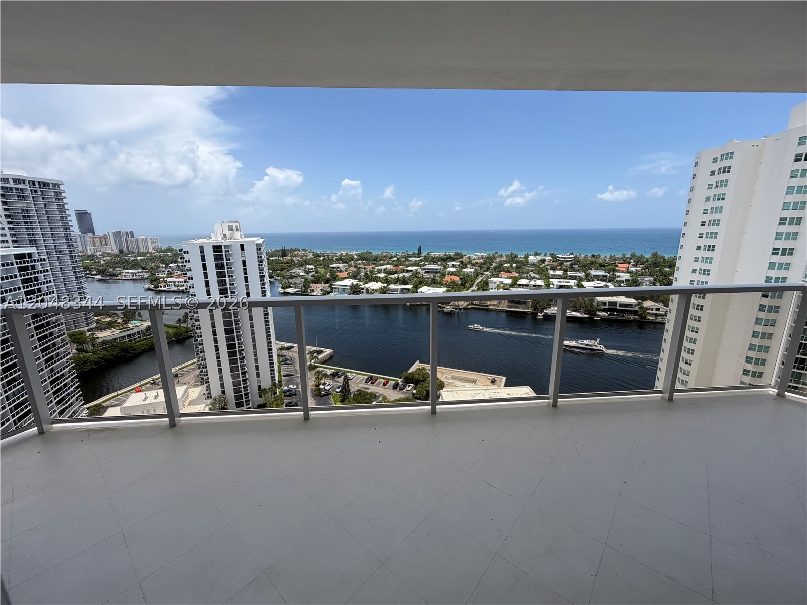 20281 E Country Club Dr #2104, Aventura FL 33180