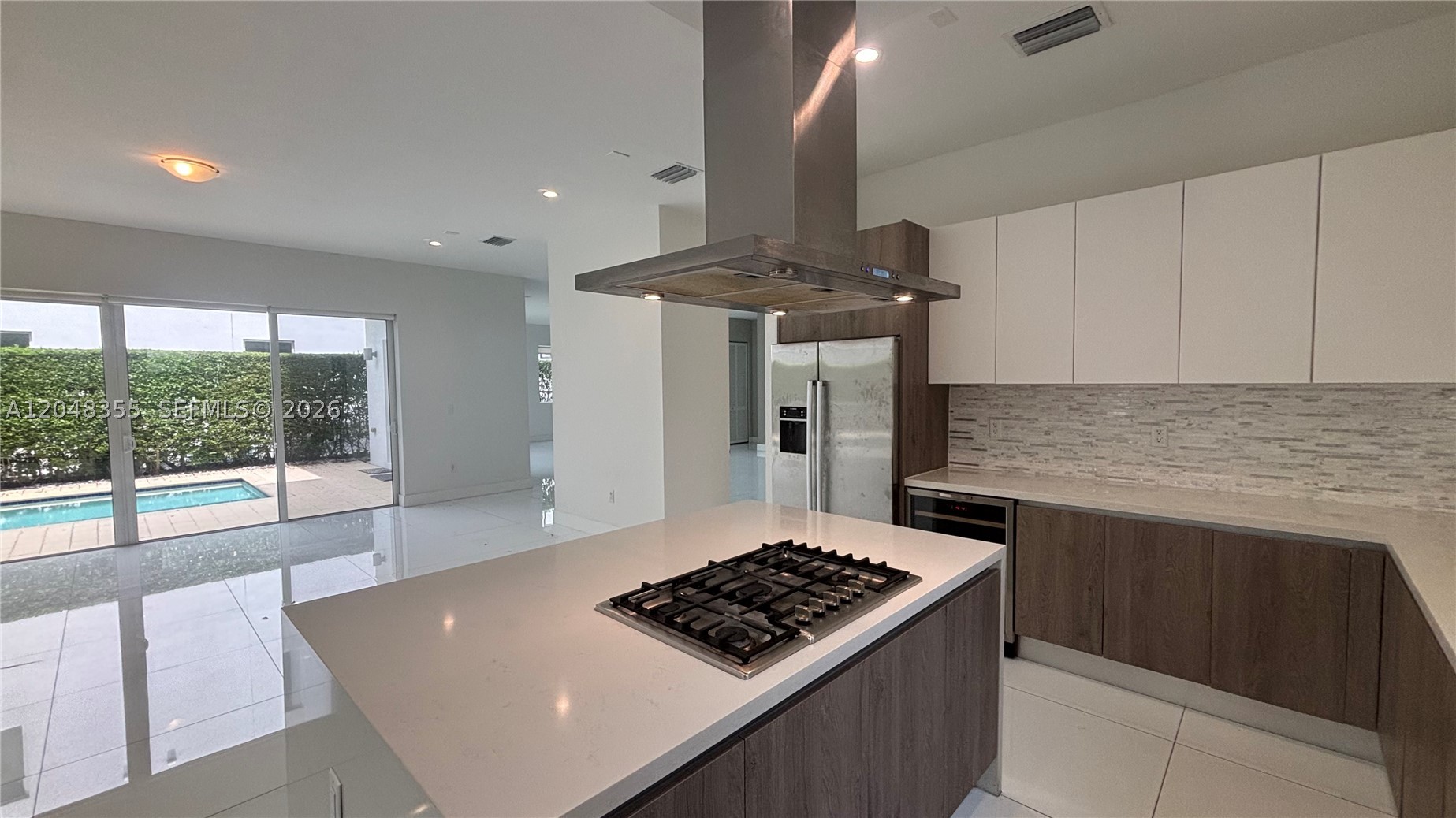 10108 NW 77th St #10108, Doral FL 33178