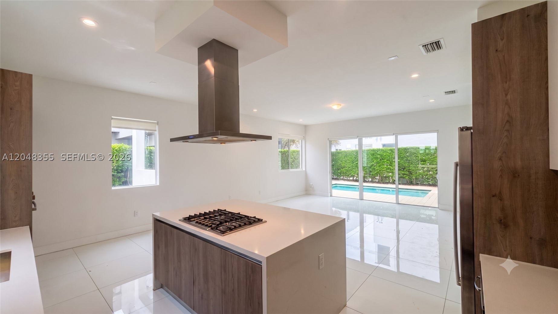 10108 NW 77th St #10108, Doral FL 33178