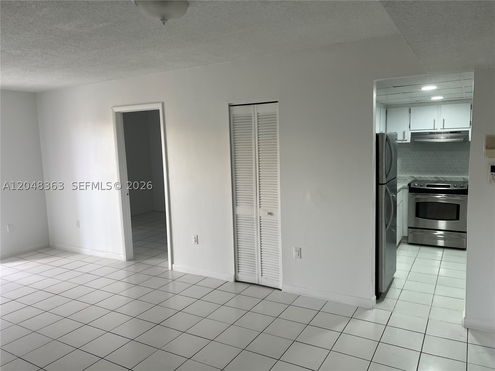 4715 NW 7th St #407-2, Miami FL 33126