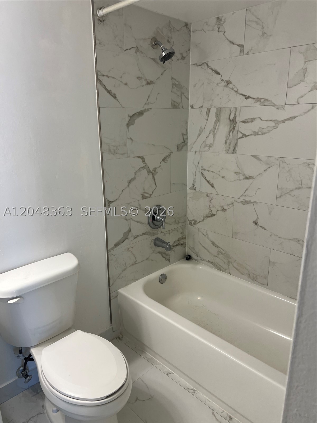 4715 NW 7th St #407-2, Miami FL 33126